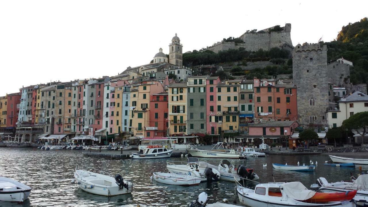 Casa Bouganville La Spezia Exteriör bild